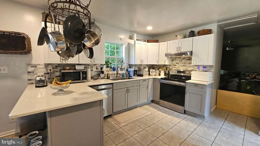 Photo of 400 MONROEVILLE ROAD