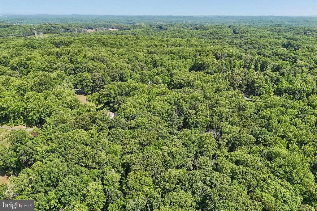 Photo of 810 GOVERNOR BRIDGE ROAD
