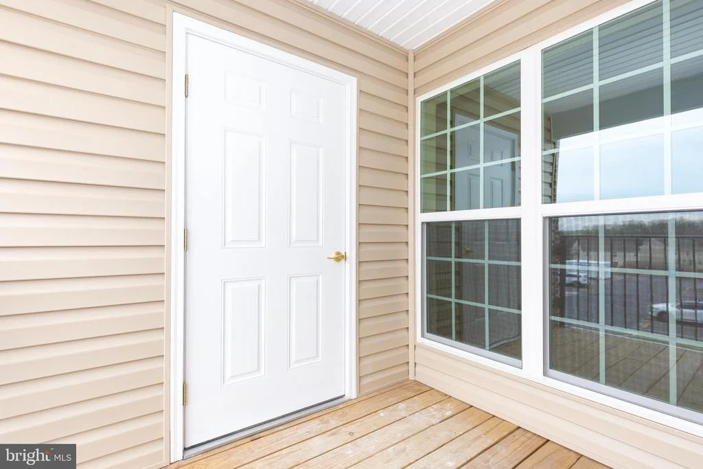 Photo of Unit 2D at 820 WEMBLEY DRIVE