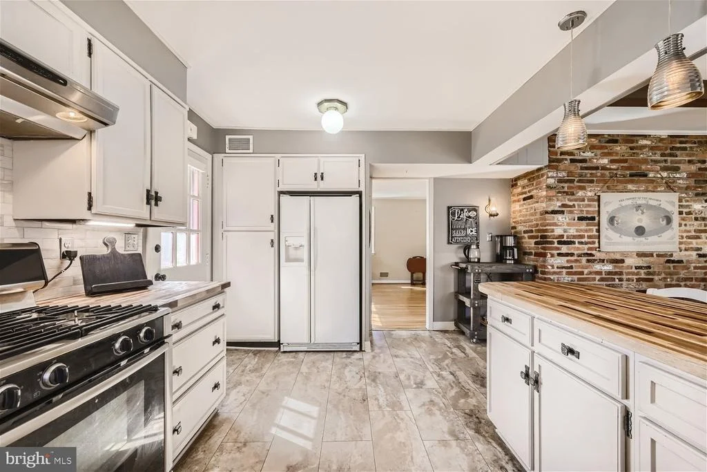 Photo of 857 GLEN ALLEN DRIVE