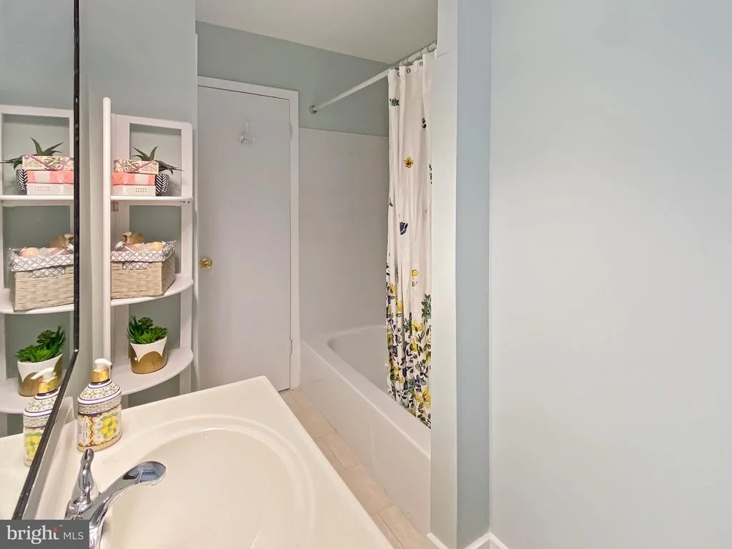 Photo of Unit 2B at 8368 IMPERIAL DRIVE