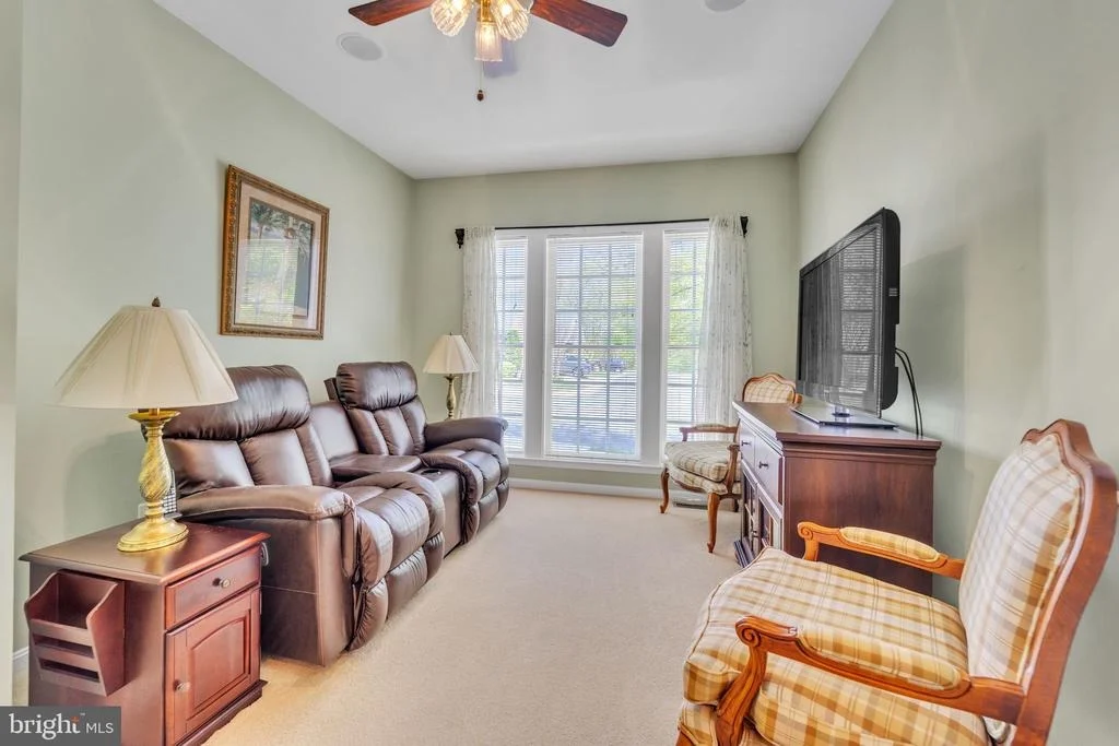 Photo of Unit 2 at 678 EMERALD WAY