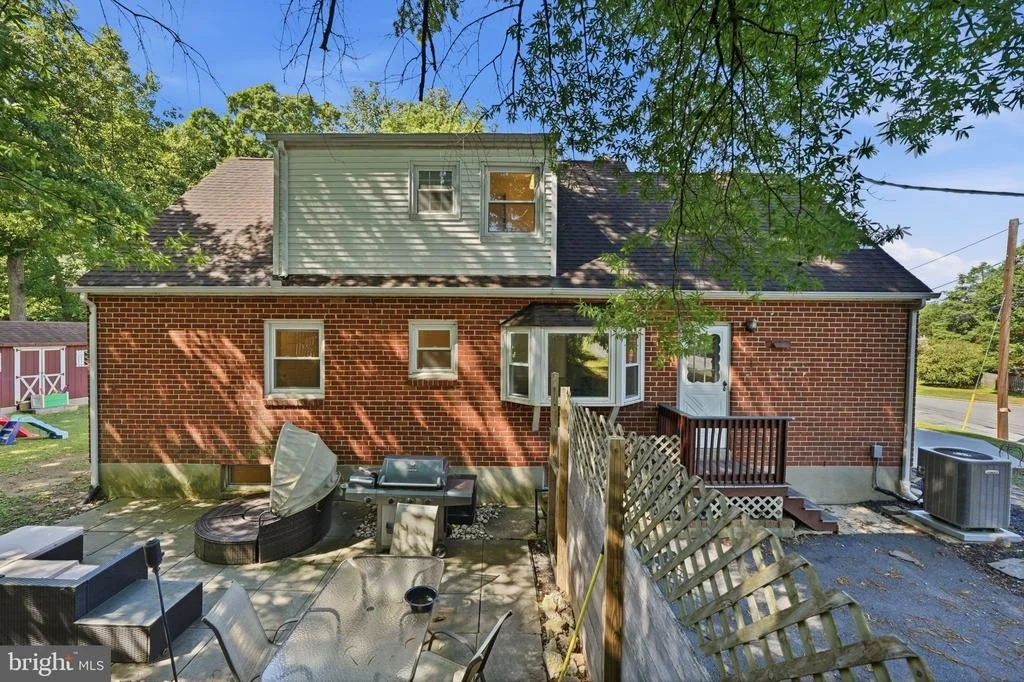 Photo of 10617 GATEWOOD AVENUE