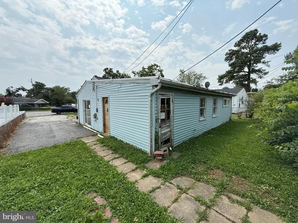 Photo of 1225 FUSELAGE AVENUE