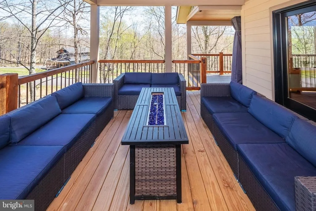 Photo of 94 SANDY VIEW COURT