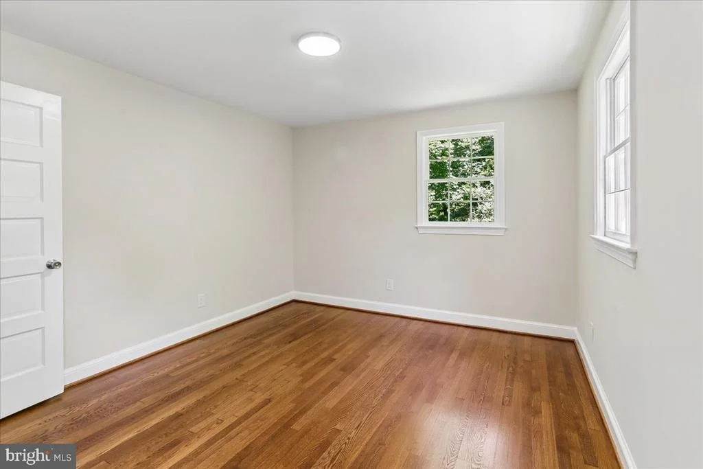 Photo of 12811 LACY DRIVE