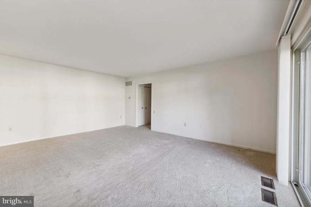 Photo of Unit 102F at 3642 GLENEAGLES DRIVE