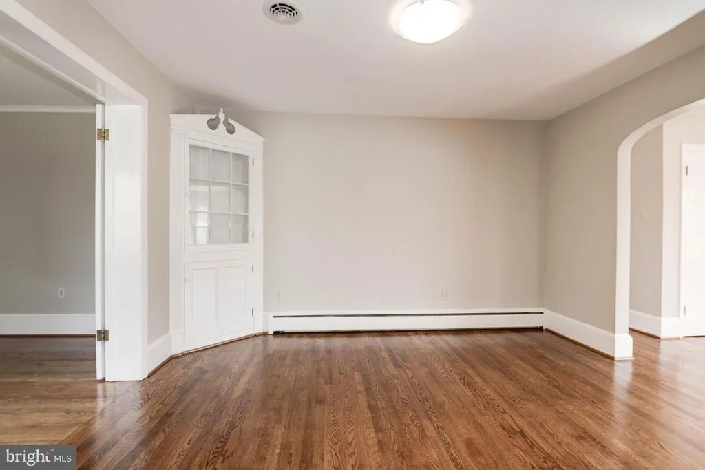 Photo of 8904 CHERRY TREE LANE
