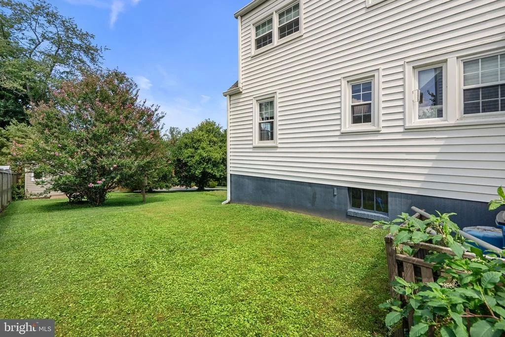 Photo of 319 SAINT LAWRENCE DRIVE