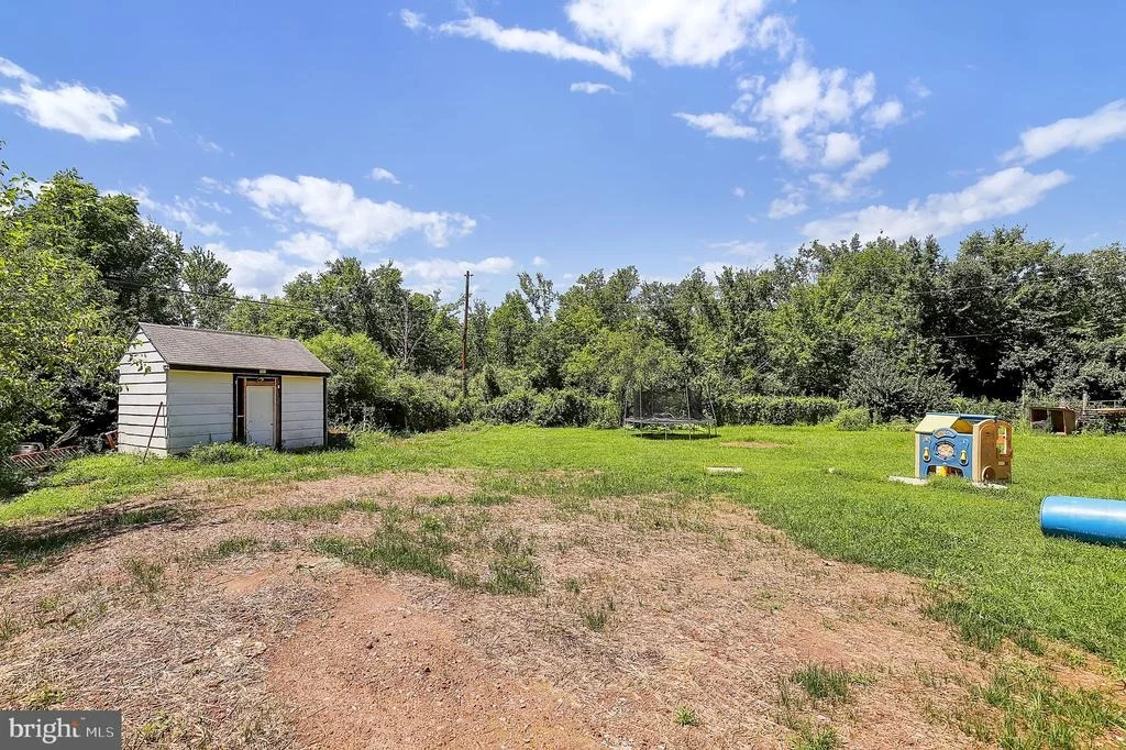 Photo of 6621 WILLIS LANE