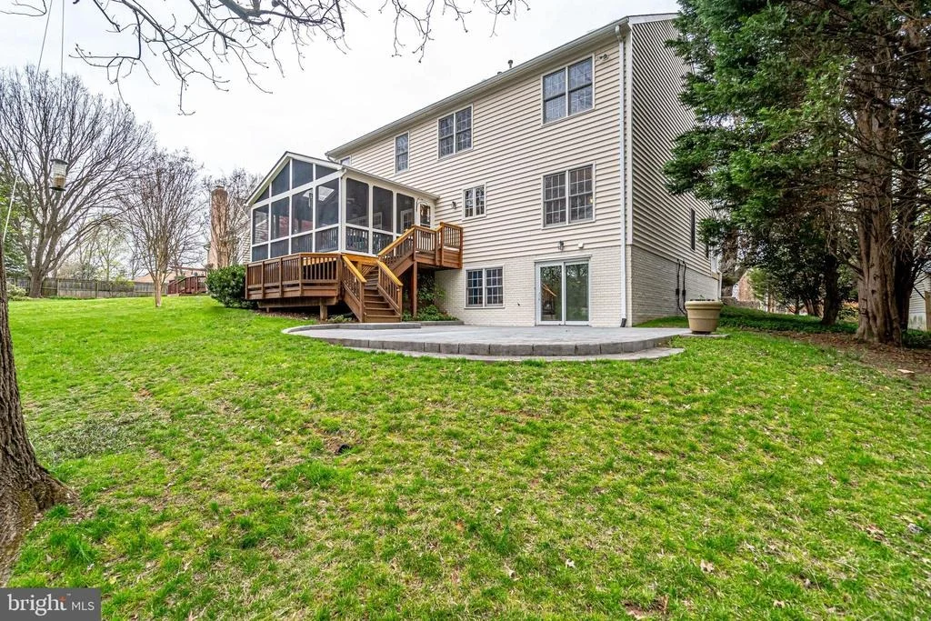 Photo of 9827 FIVE OAKS ROAD