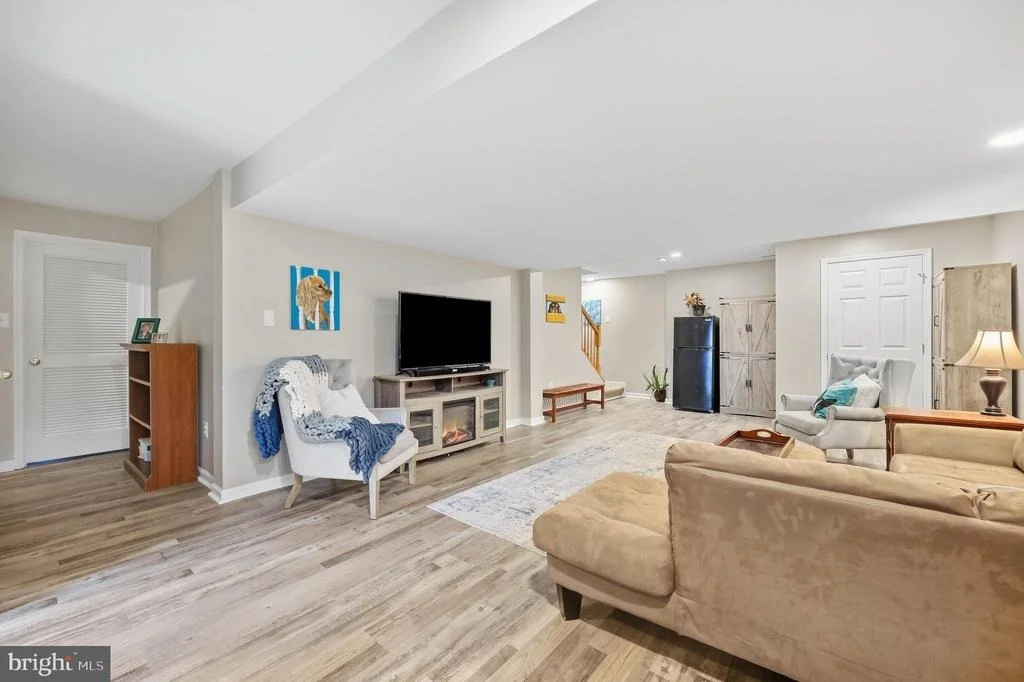 Photo of 1308 CROSSBOW ROAD