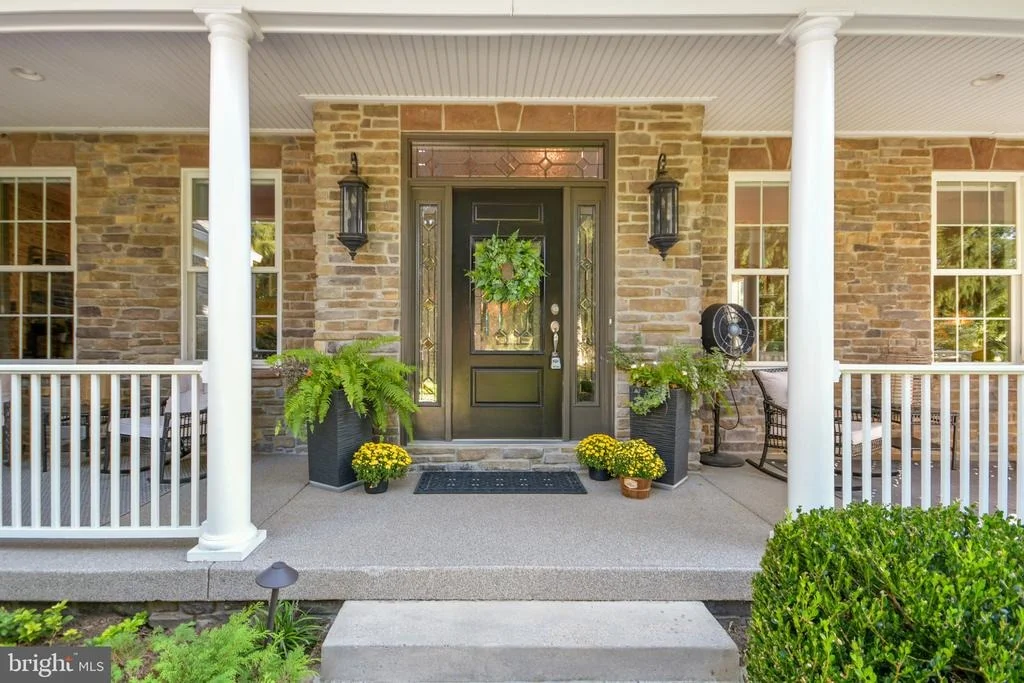 Photo of 4606 MOCKINGBIRD LANE