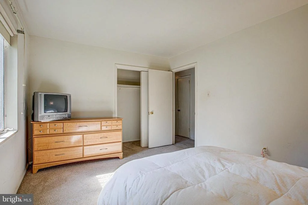 Photo of 7420 AXTON