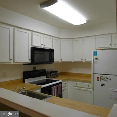 Photo of Unit A at 7802 HARROWGATE CIRCLE