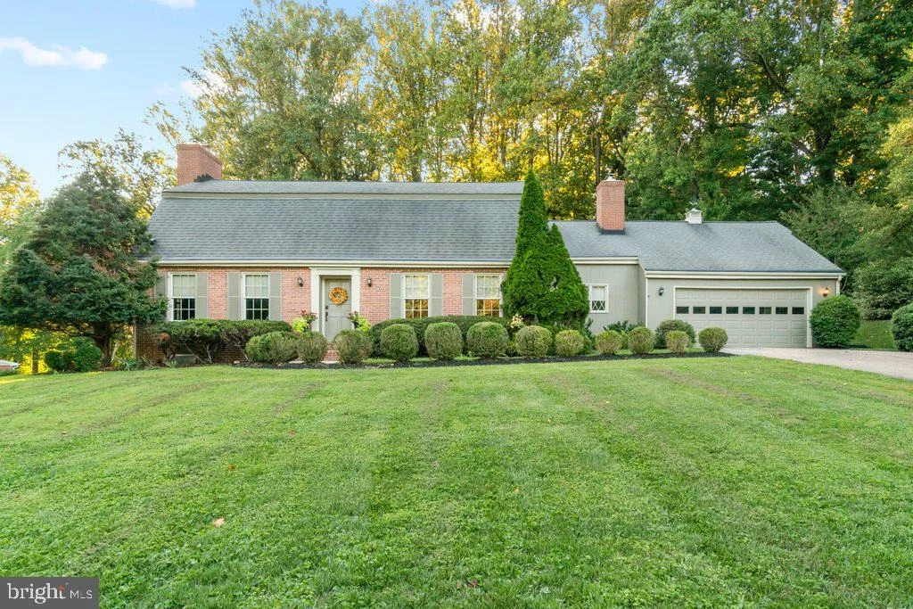 Photo of 4208 RAVENHURST CIRCLE