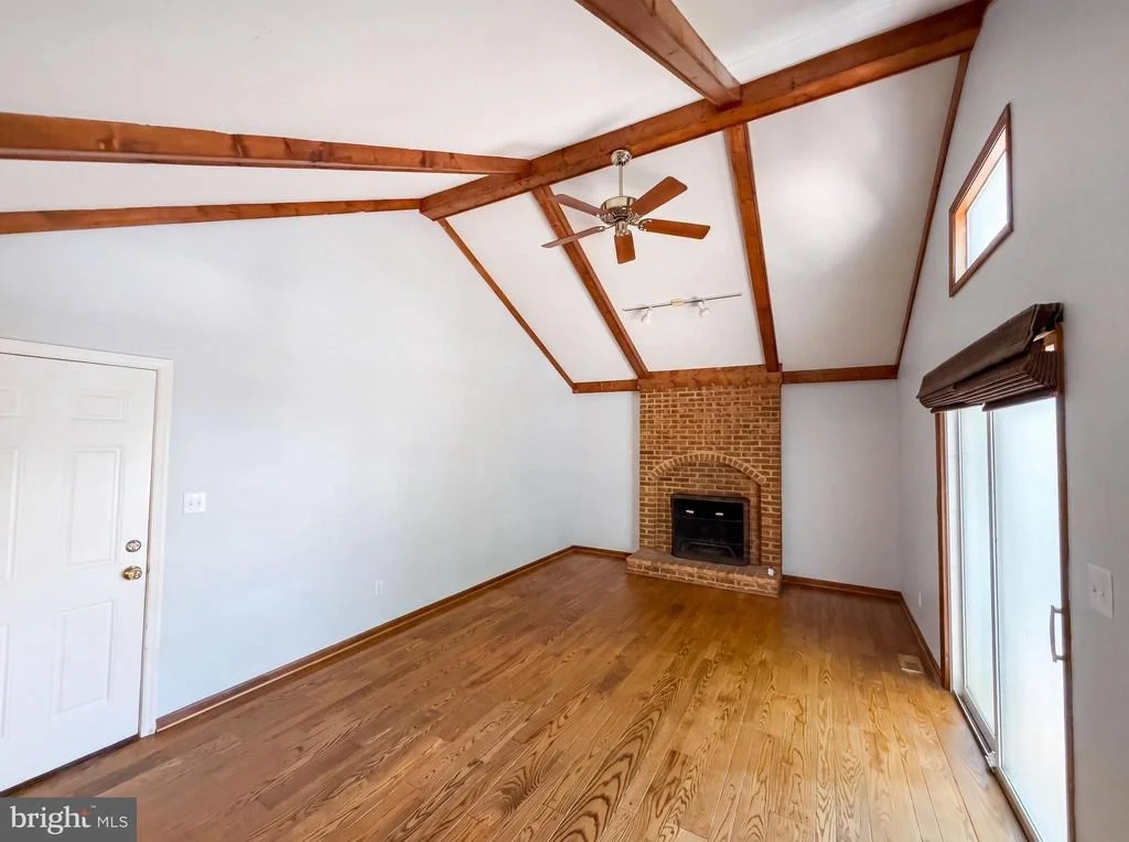 Photo of 4819 POWELL ROAD