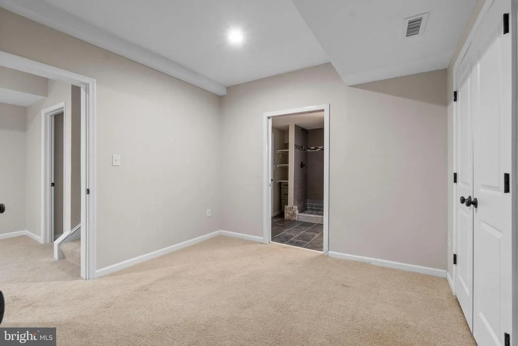 Photo of 6411 FULMER ROAD