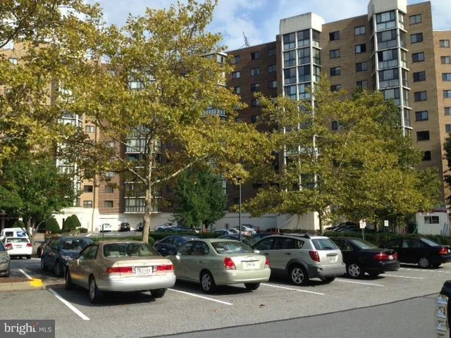 Photo of Unit 4822 at 15100 INTERLACHEN DRIVE