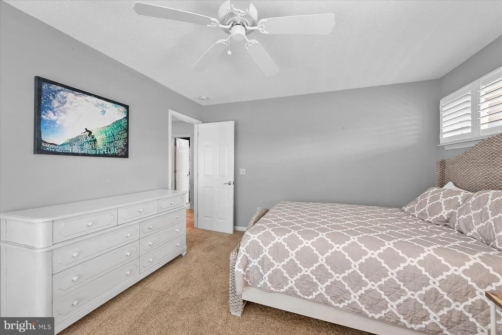 Photo of 36764 BAYSIDE DRIVE