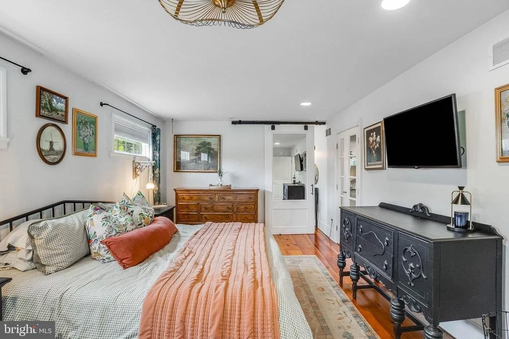 Photo of 30328 SEAFORD ROAD
