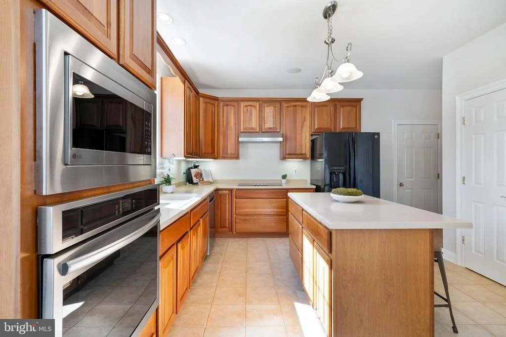 Photo of 3300 LANCER COURT
