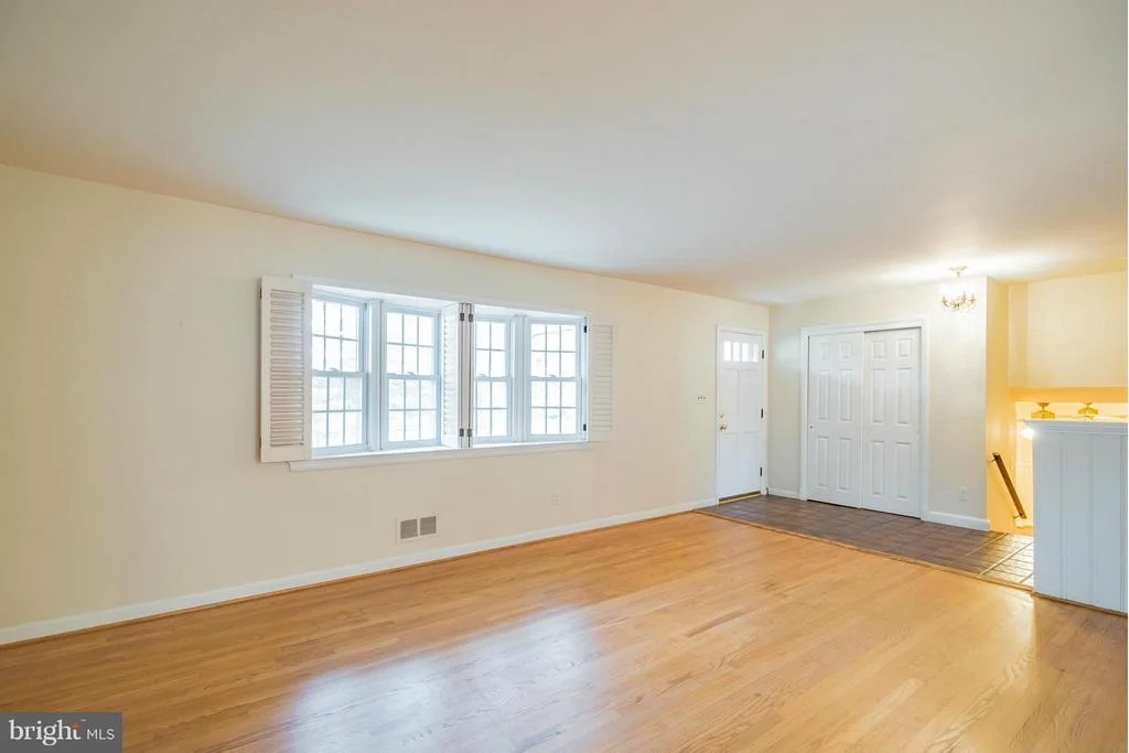 Photo of 10205 RUSTIC LANE