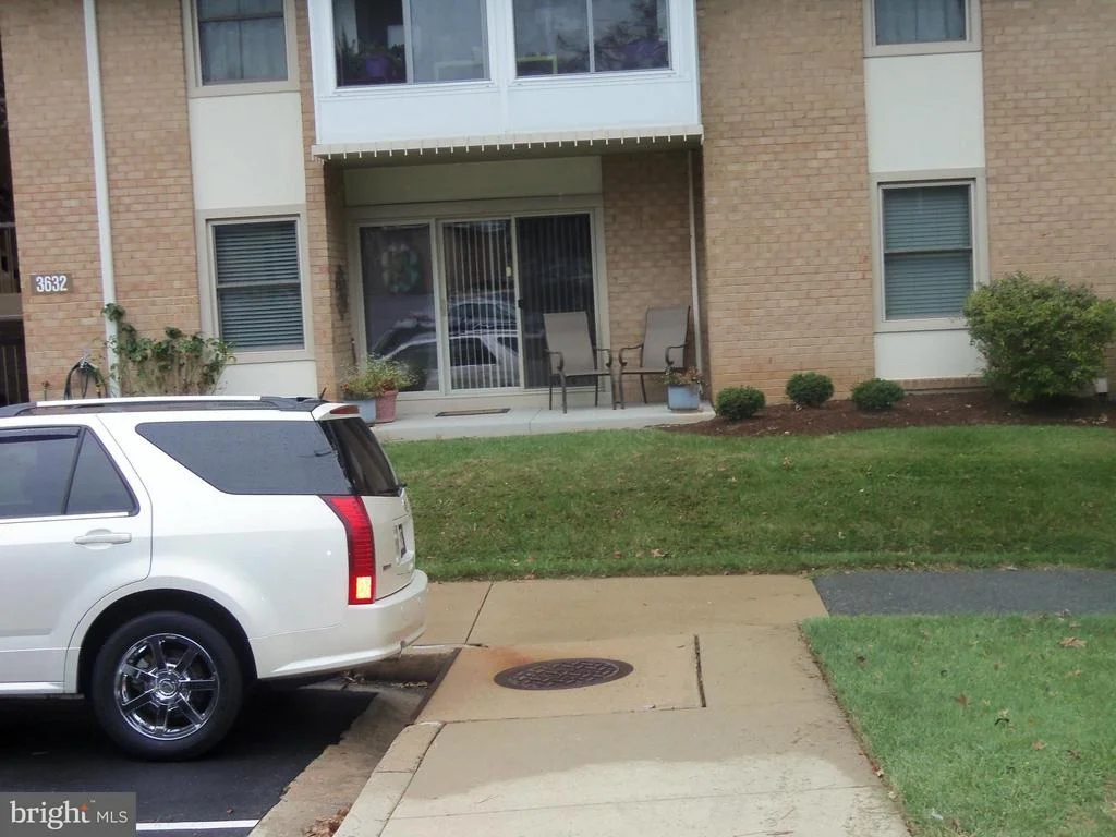 Photo of Unit 82F at 3632 GLENEAGLES DRIVE