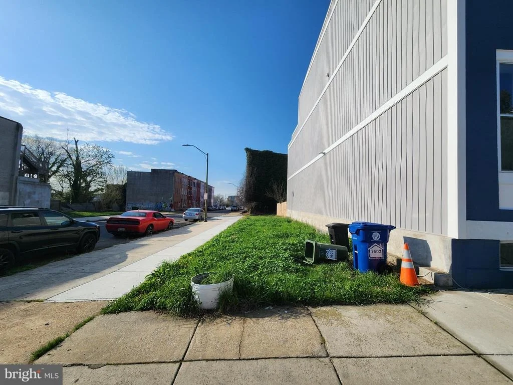 Photo of 1601 EDMONDSON AVENUE