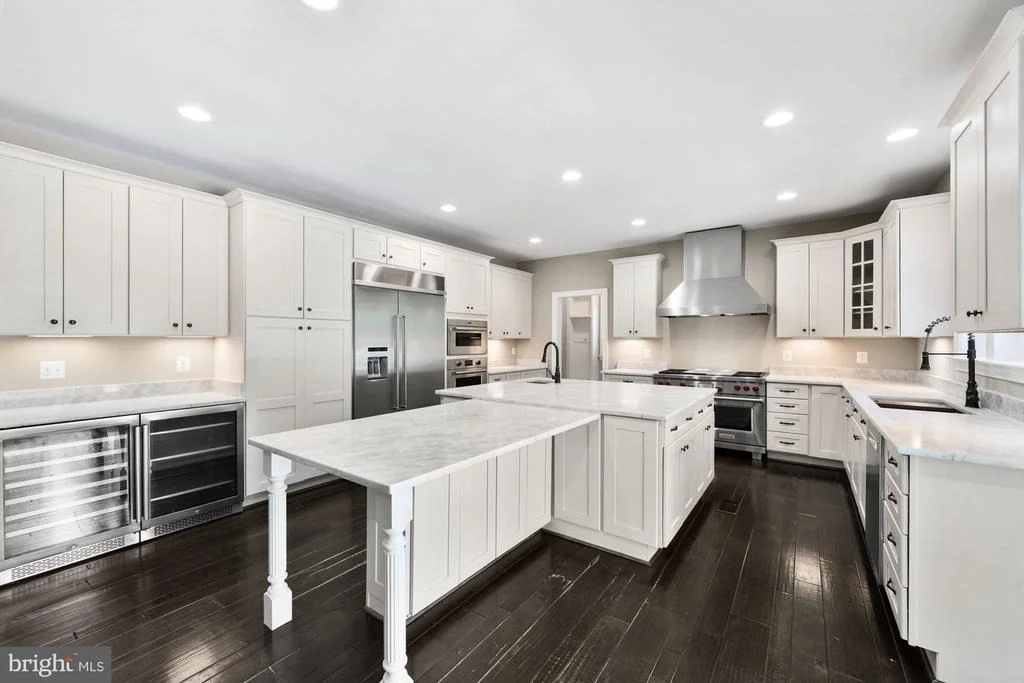 Photo of 8404 STONEWALL DRIVE