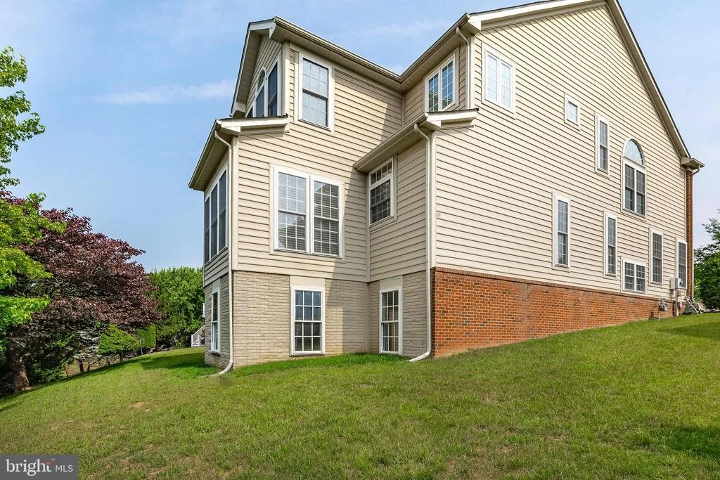 Photo of 4010 BRUSHFIELD CIRCLE