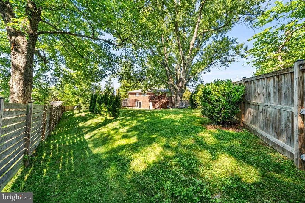 Photo of 2305 PEGGY LANE