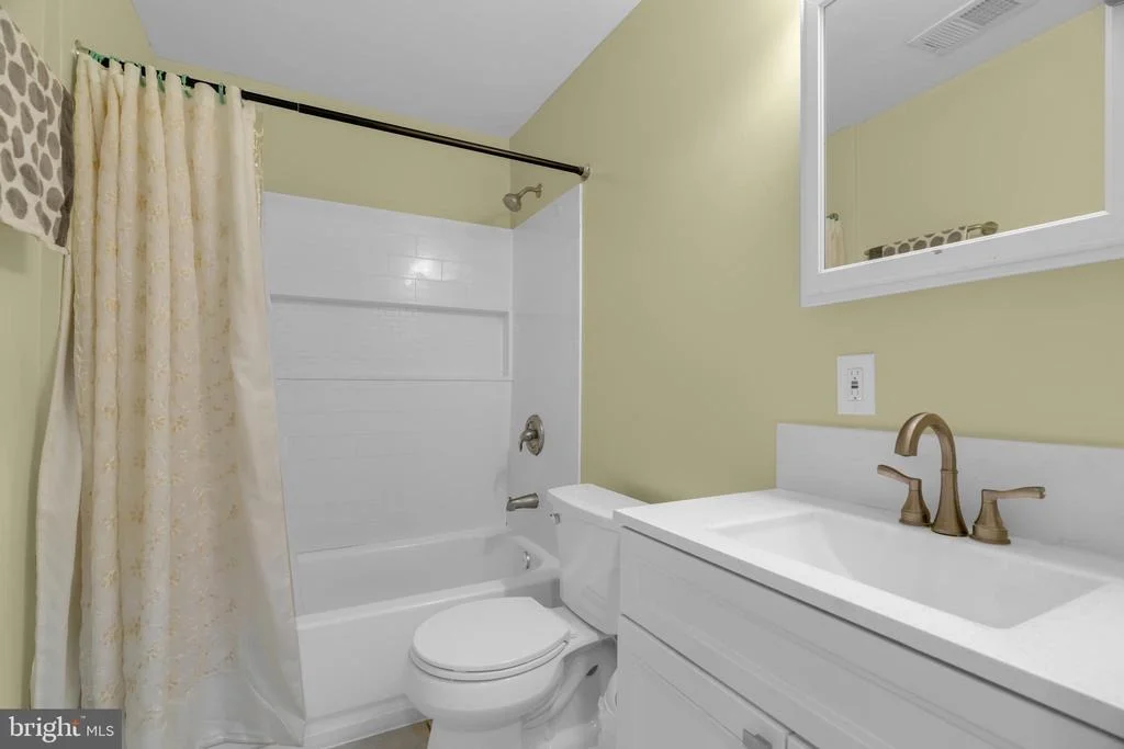 Photo of 4320 IVY GLEN ROAD