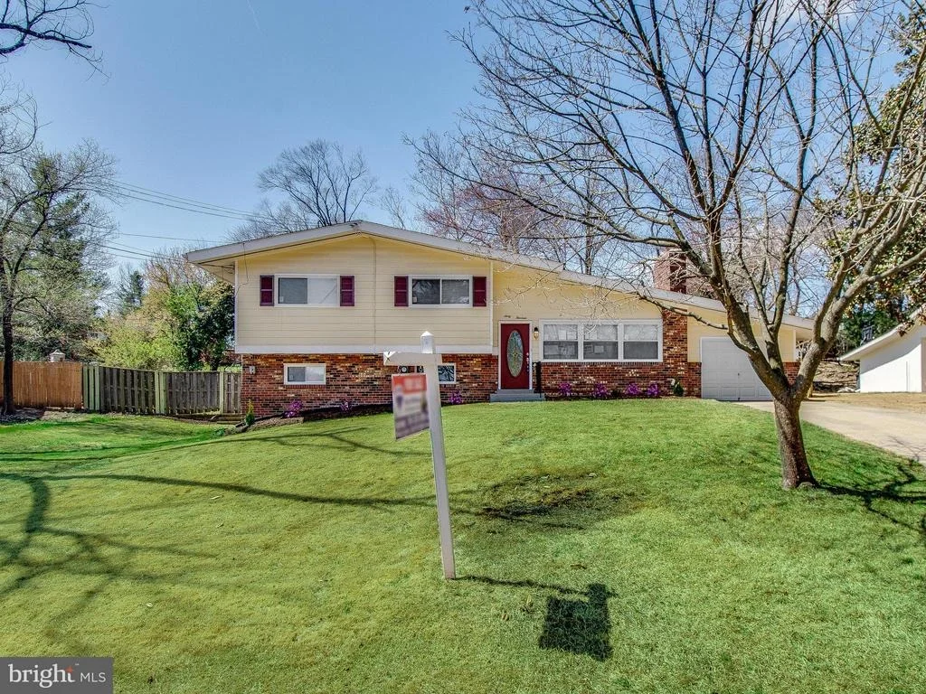 Photo of 6013 TOBY DRIVE