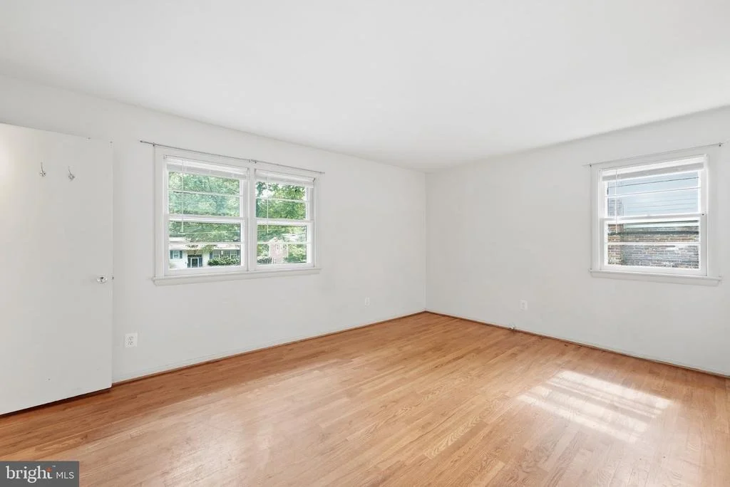 Photo of 8400 BOUND BROOK LANE
