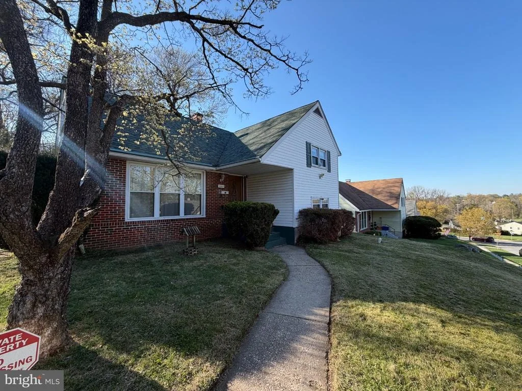 Photo of 1344 MARTIN DRIVE