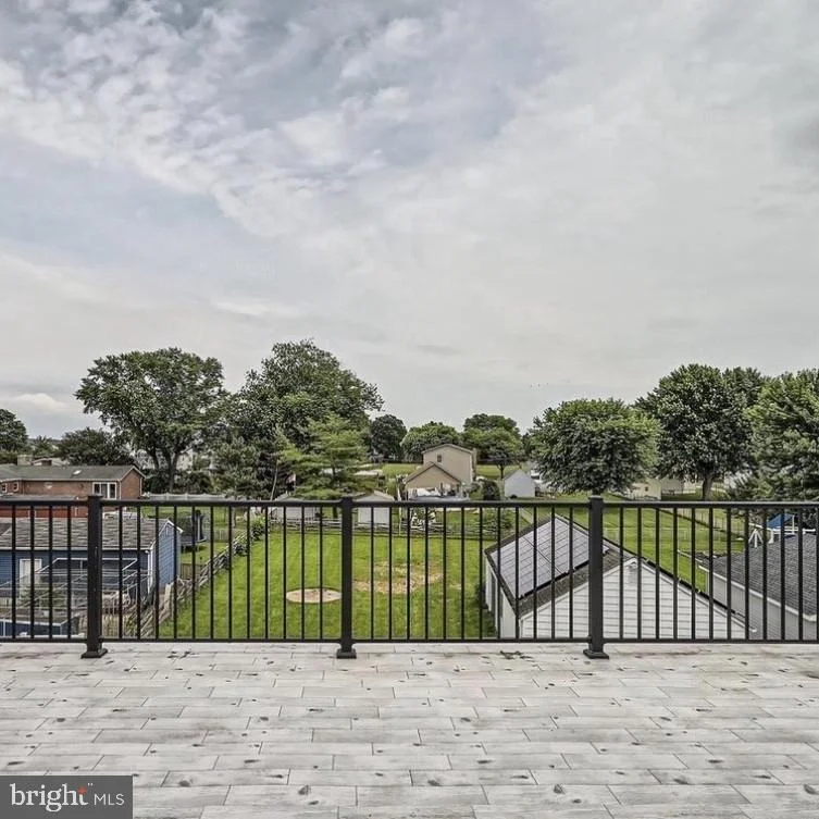 Photo of 6931 RIVER DRIVE ROAD