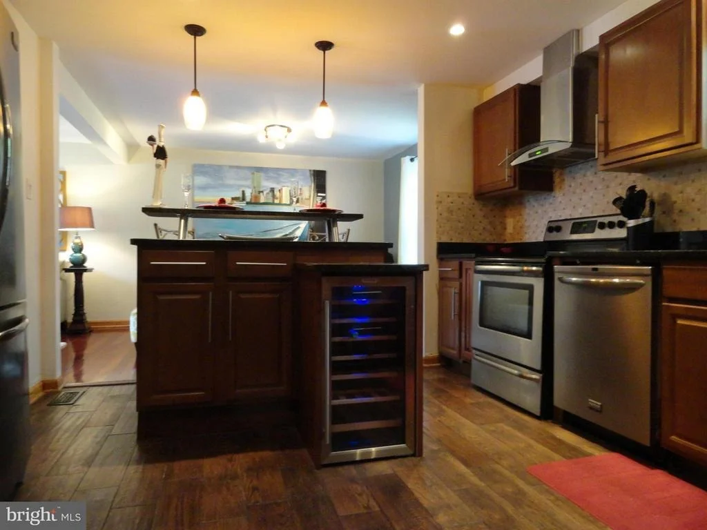 Photo of 1508 RAINBOW DRIVE