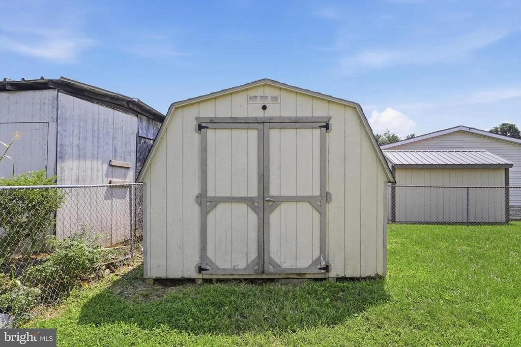 Photo of 12115 HEATHER DRIVE