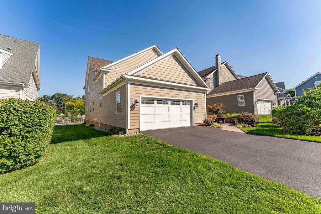 Photo of 305 QUIGLEY DRIVE