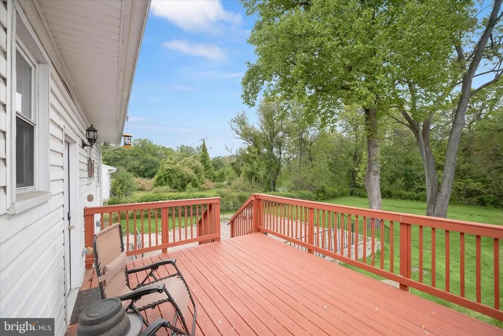 Photo of 7403 LOCUST DRIVE