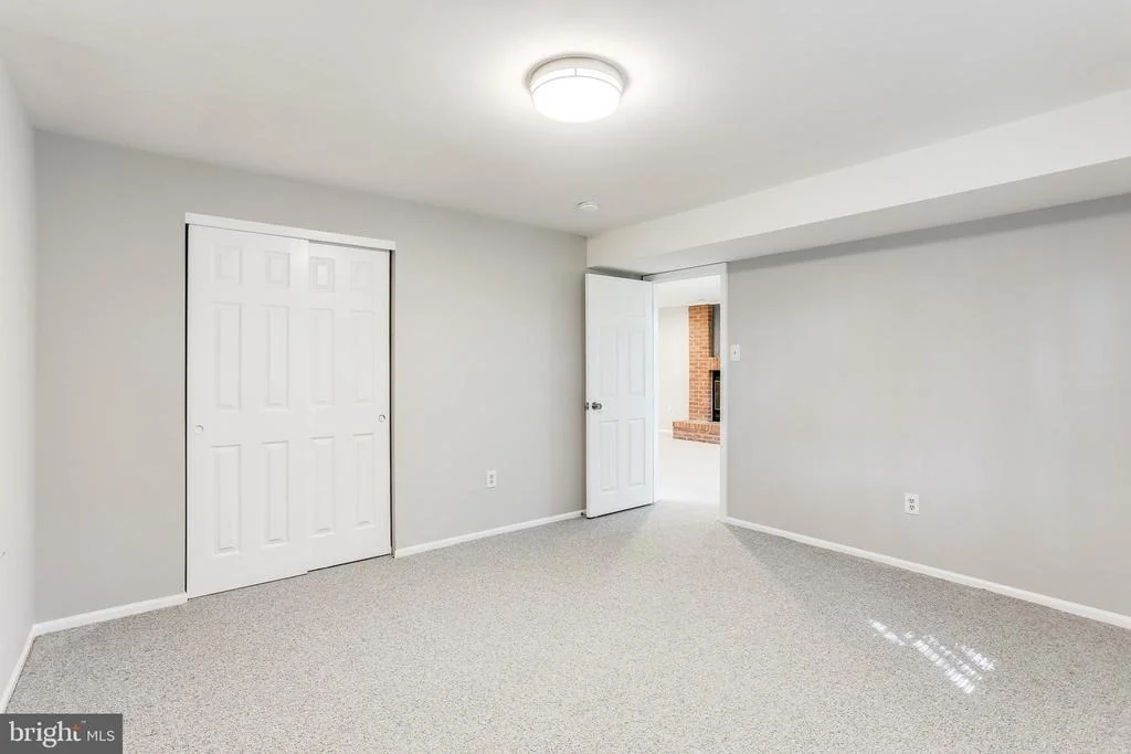 Photo of 8635 STONECUTTER ROAD