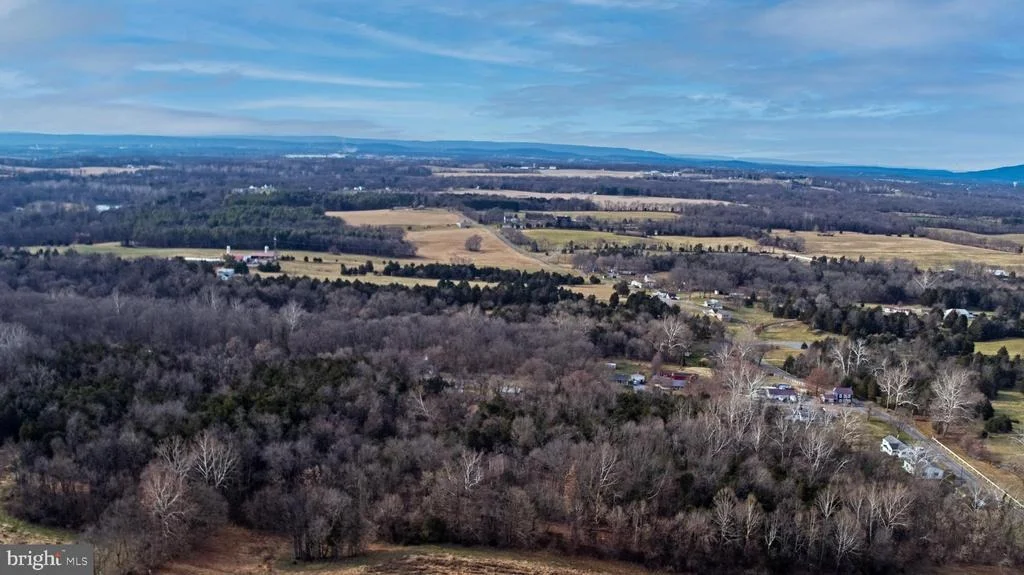 Photo of 8103 AVIS MILL ROAD
