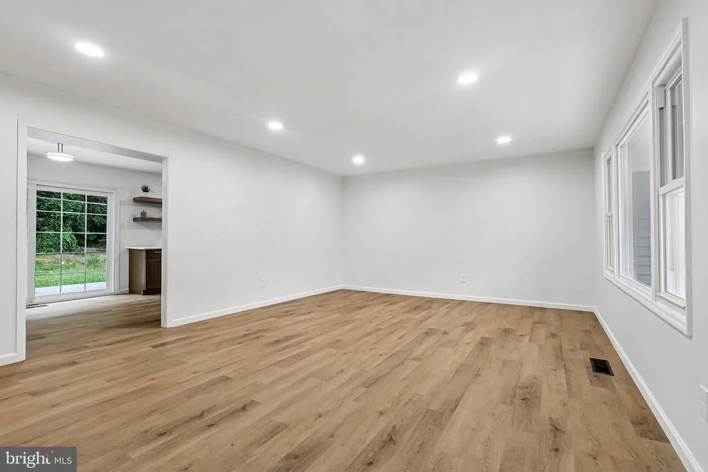 Photo of 86 E RIVER DRIVE