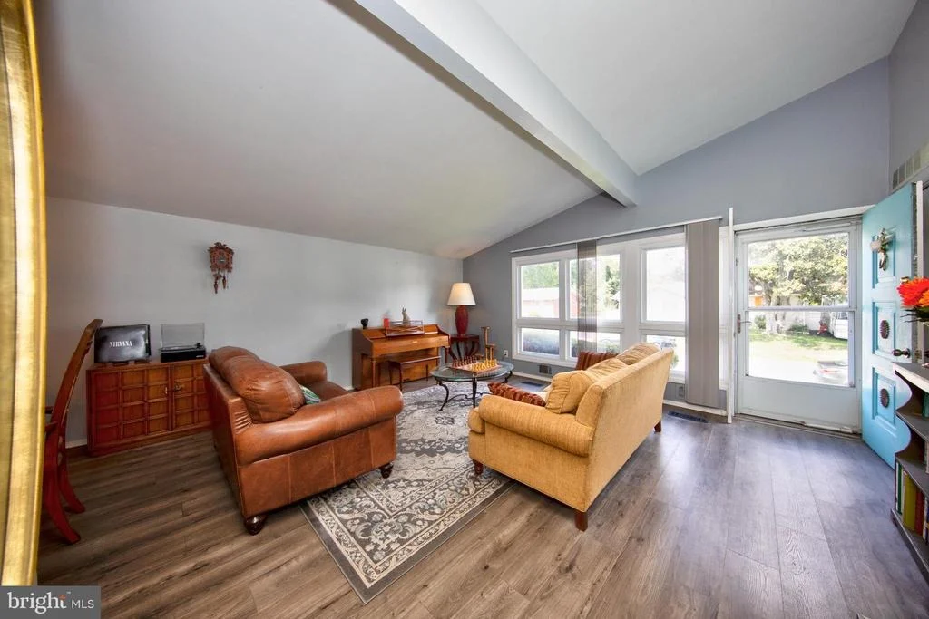 Photo of 3308 GREENMEAD ROAD