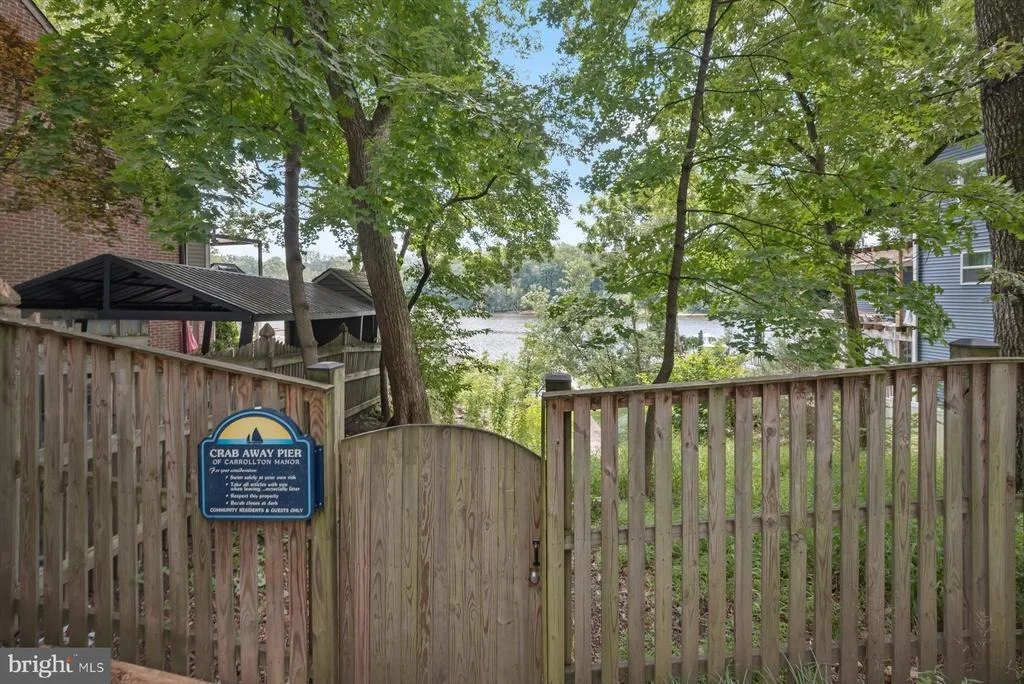 Photo of 579 WEST DRIVE