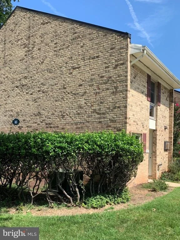 Photo of Unit 80A at 3300 GLENEAGLES DRIVE