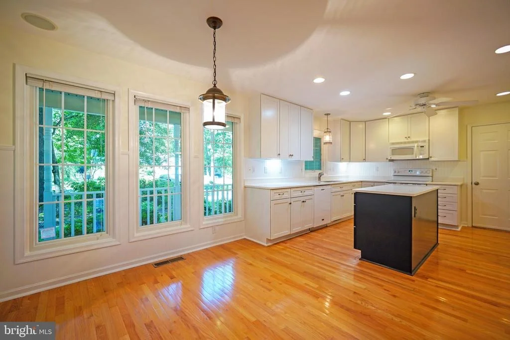 Photo of 72 GAINSBOROUGH DRIVE