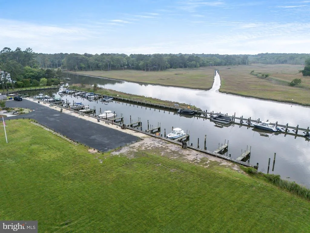 Photo of 94 TIDEWATERS ROAD