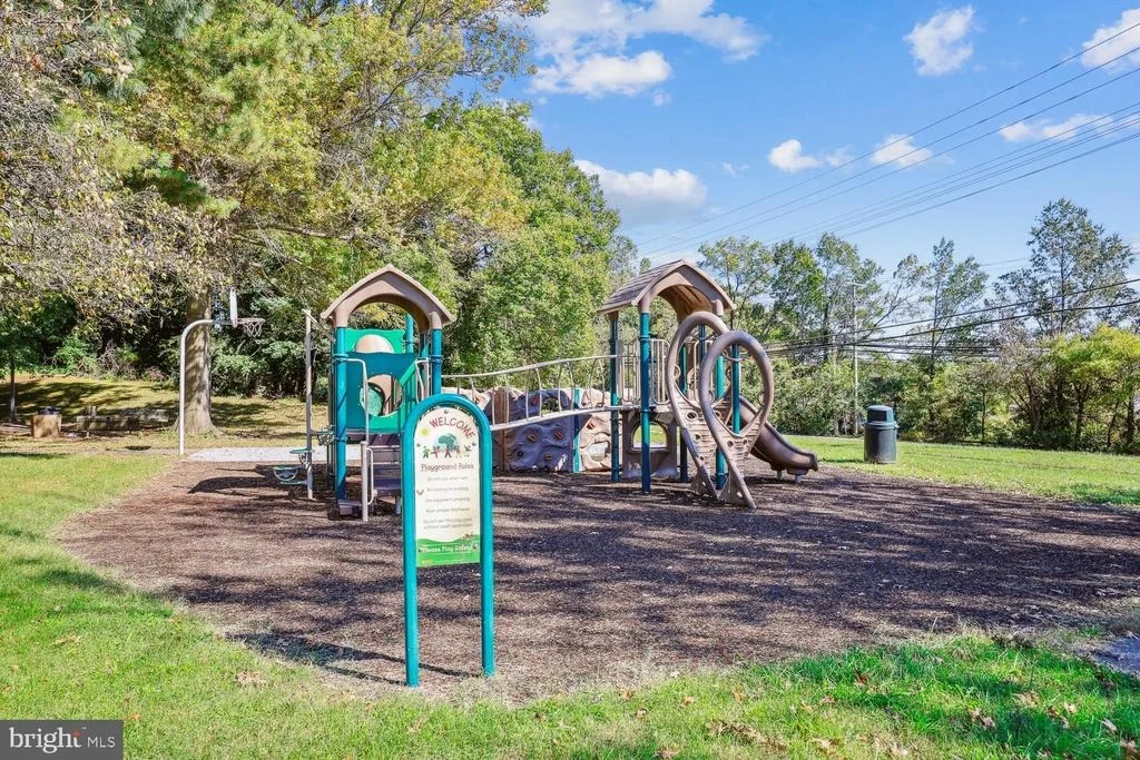 Photo of 205 TULIP DRIVE